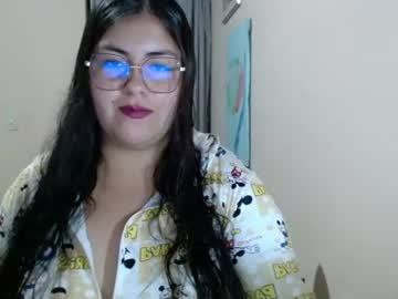 alejandraa 33