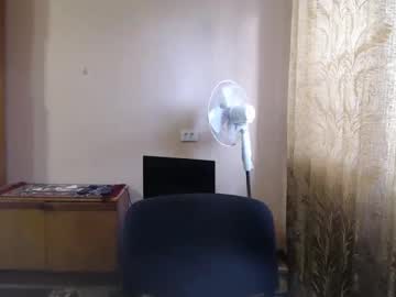 alinaxjames