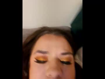 curvyandthic