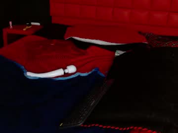 naomy21 