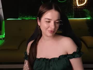 yasmine moon